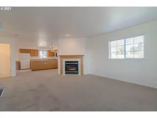 Photo #3: 21548043 Listing