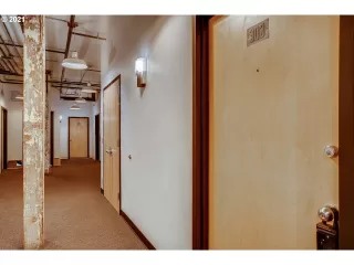 Photo #3: 21548144 Listing