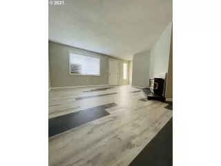 Photo #2: 21548895 Listing