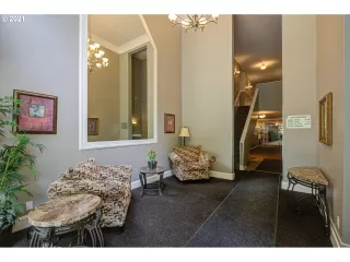 Photo #2: 21549118 Listing