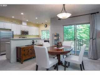 Photo #2: 21549244 Listing 