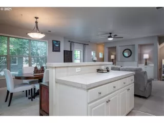 Photo #5: 21549244 Listing 