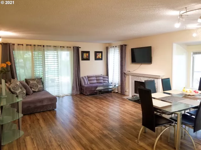 MLS: 21550126 Condo For Sale