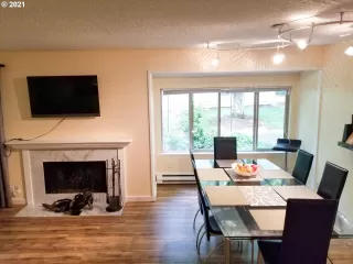 Photo #1: 21550126 Listing