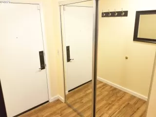 Photo #5: 21550126 Listing