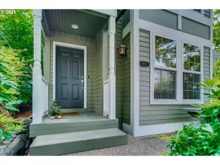 Photo #2: 21550226 Listing