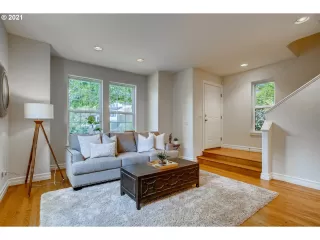 Photo #3: 21550226 Listing