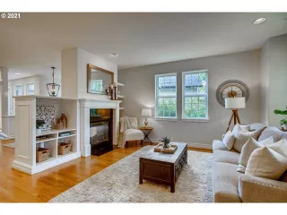 Photo #5: 21550226 Listing
