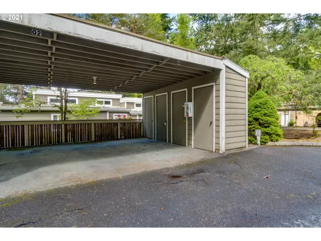 MLS: 21550658 Condo For Sale