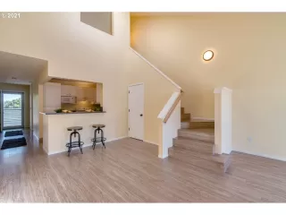 Photo #3: 21550698 Listing