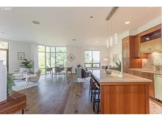 Photo #3: 21550901 Listing 