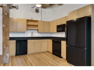 Photo #3: 21551495 Listing