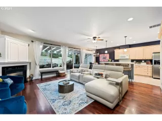 Photo #3: 21552283 Listing 