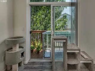 Photo #5: 21553515 Listing 