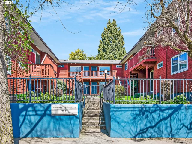 MLS: 21553693 Condo For Sale