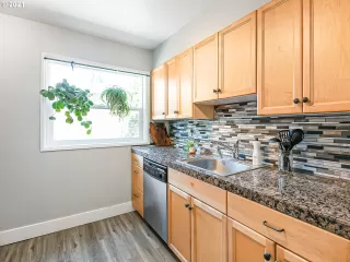 Photo #3: 21553693 Listing 
