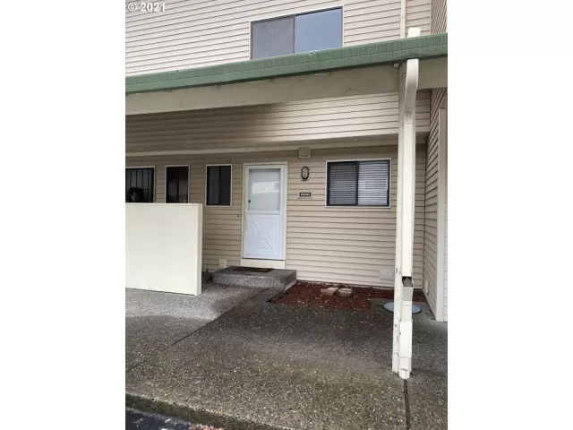 MLS: 21553996 Condo For Sale