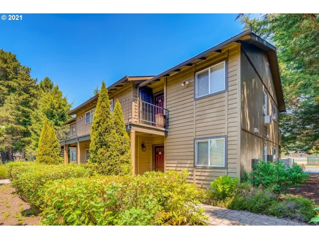 MLS: 21554546 Condo For Sale