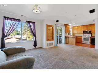 Photo #4: 21554884 Listing