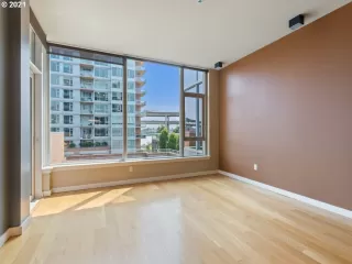 Photo #1: 21555283 Listing