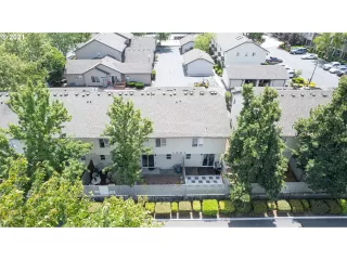 Photo #5: 21555303 Listing