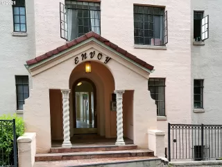 Photo #1: 21555652 Listing