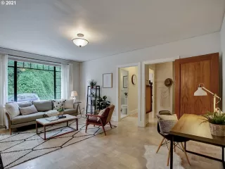 Photo #3: 21555652 Listing