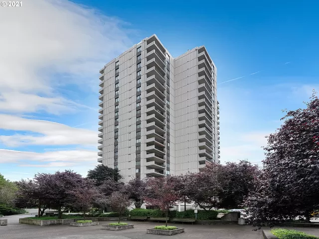 MLS: 21556186 Condo For Sale