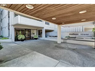 Photo #1: 21556186 Listing