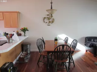 Photo #3: 21556445 Listing