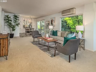 Photo #3: 21556511 Listing