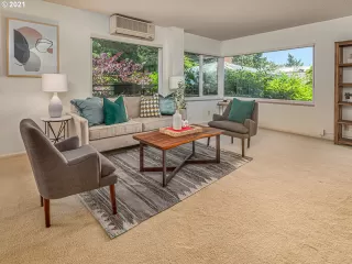 Photo #4: 21556511 Listing