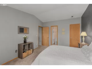 Photo #6: 21557020 Listing