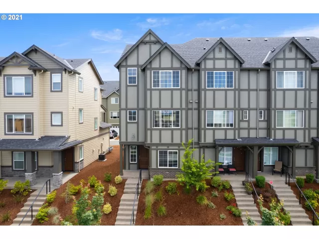 MLS: 21557706 Condo For Sale