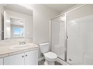 Photo #5: 21557706 Listing