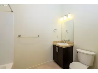 Photo #3: 21557884 Listing