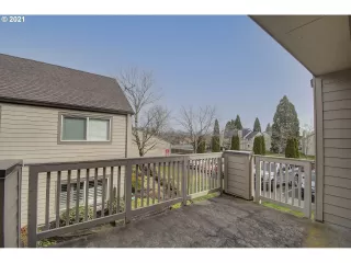 Photo #4: 21558129 Listing