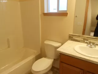 Photo #4: 21559113 Listing 