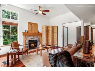 Photo #6: 21559250 Listing