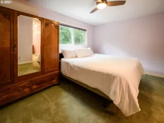 Photo #2: 21559285 Listing