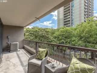 Photo #1: 21559546 Listing 