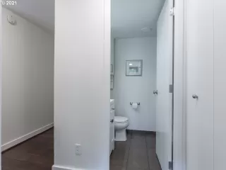 Photo #5: 21559546 Listing 