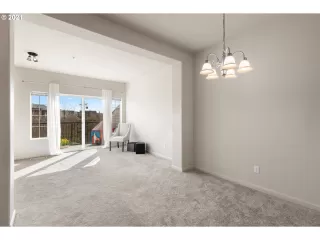 Photo #4: 21560062 Listing