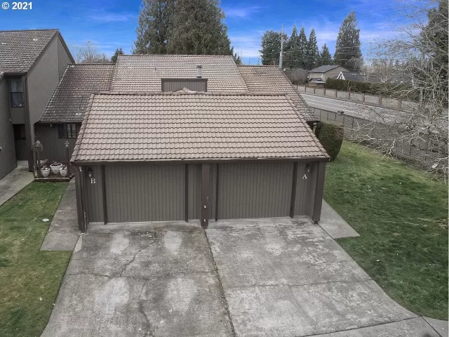 MLS: 21560239 Condo For Sale