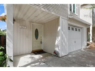 Photo #2: 21561968 Listing