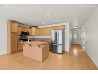 Photo #4: 21561968 Listing