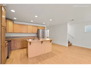 Photo #6: 21561968 Listing