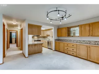 Photo #2: 21563575 Listing