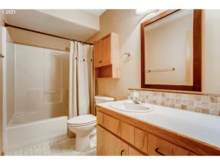 Photo #6: 21563575 Listing