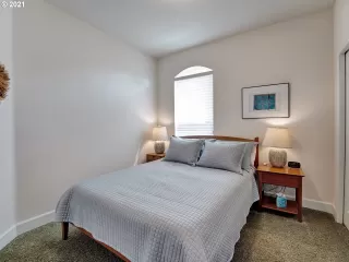 Photo #6: 21563704 Listing